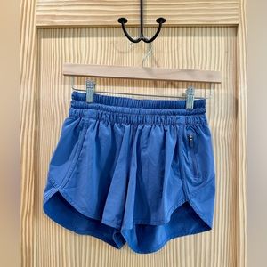 lululemon Tracker low rise shorts, 4” inseam, size 6